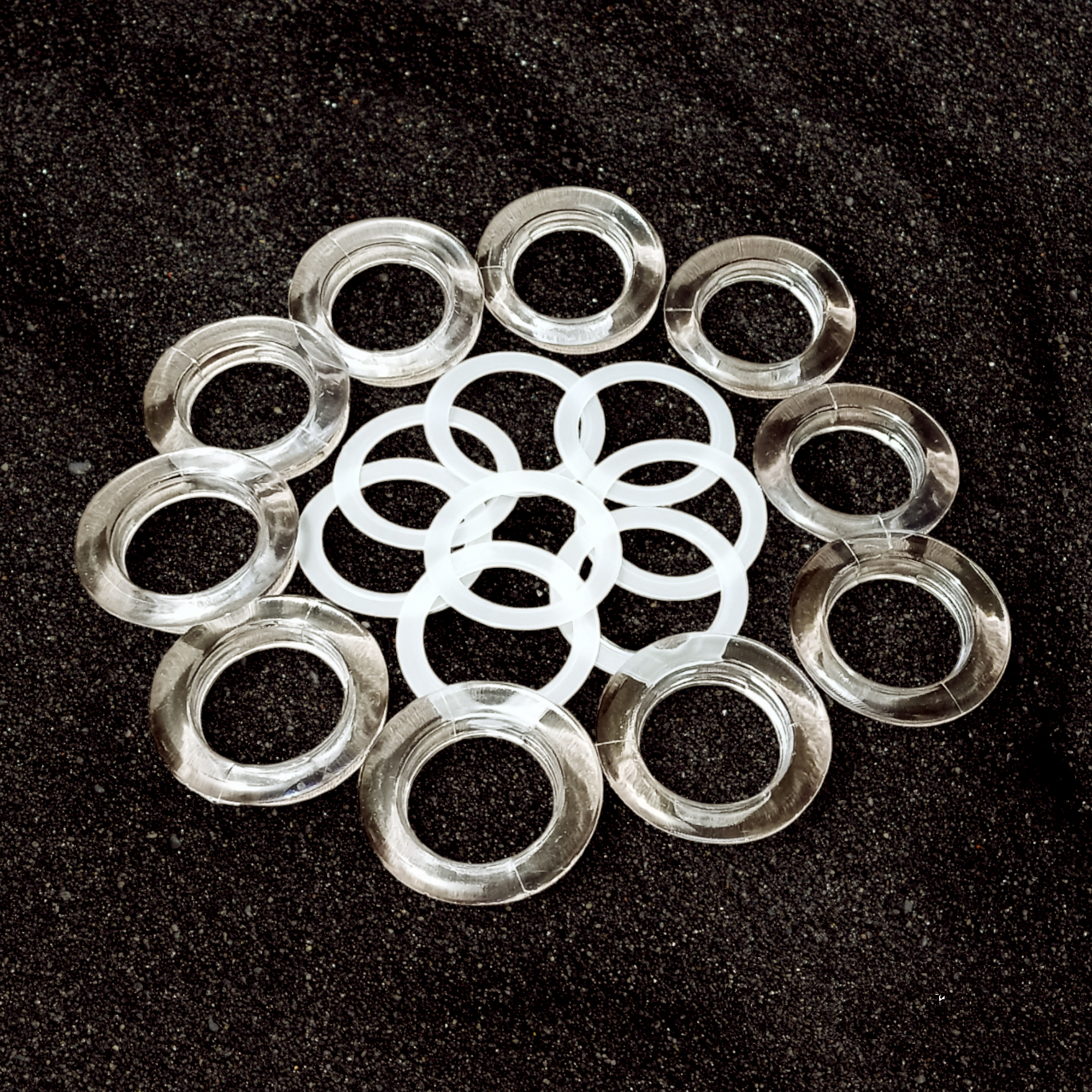 Attractive Transparent Curtain Eyelet Ring with Lock, Heavy duty Plastic Eyelet Ring and Lock, 1 Inch Rod Compatible curtain ring holder accessories 